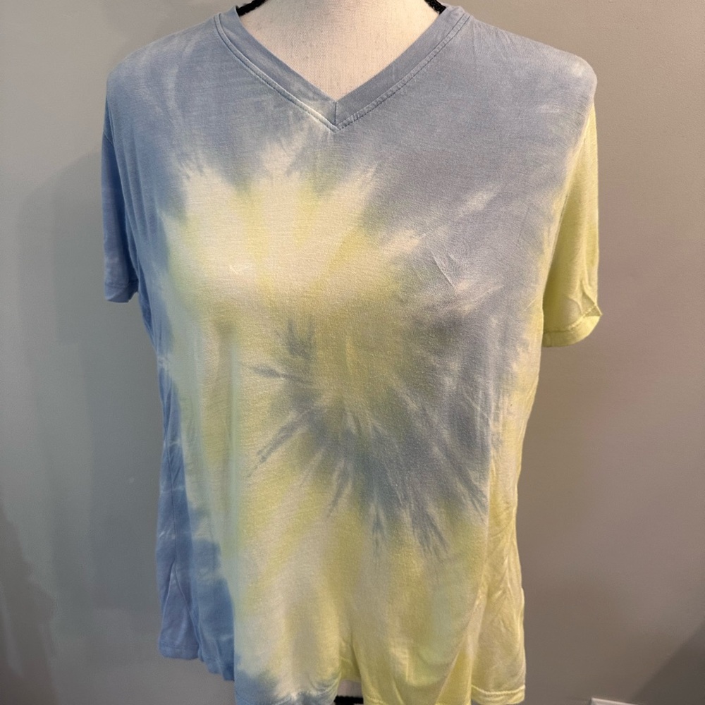 Blue and Yellow Relaxed Short Sleeve T-Shirt